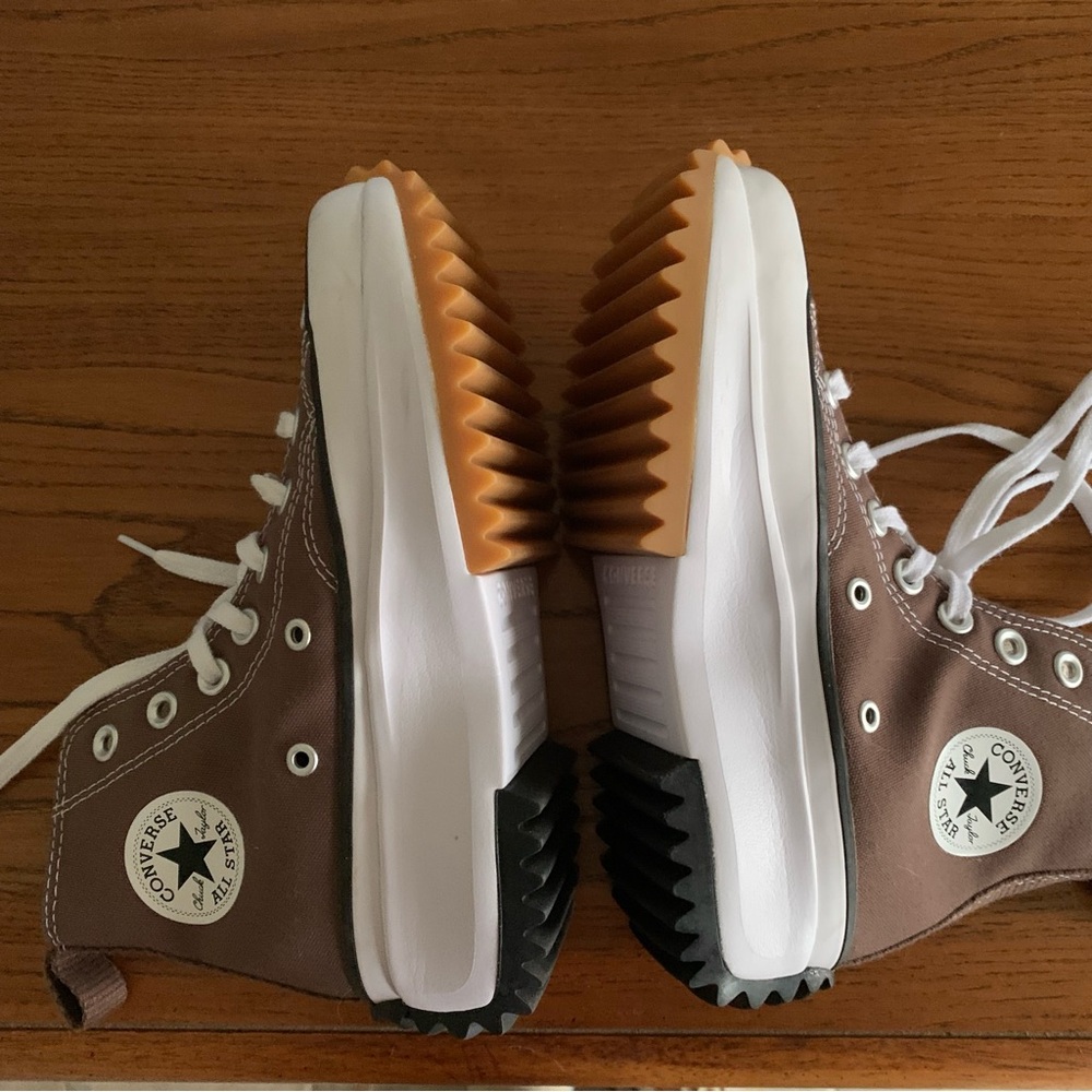 NWOT Unisex Converse All Star Athletic Sneakers